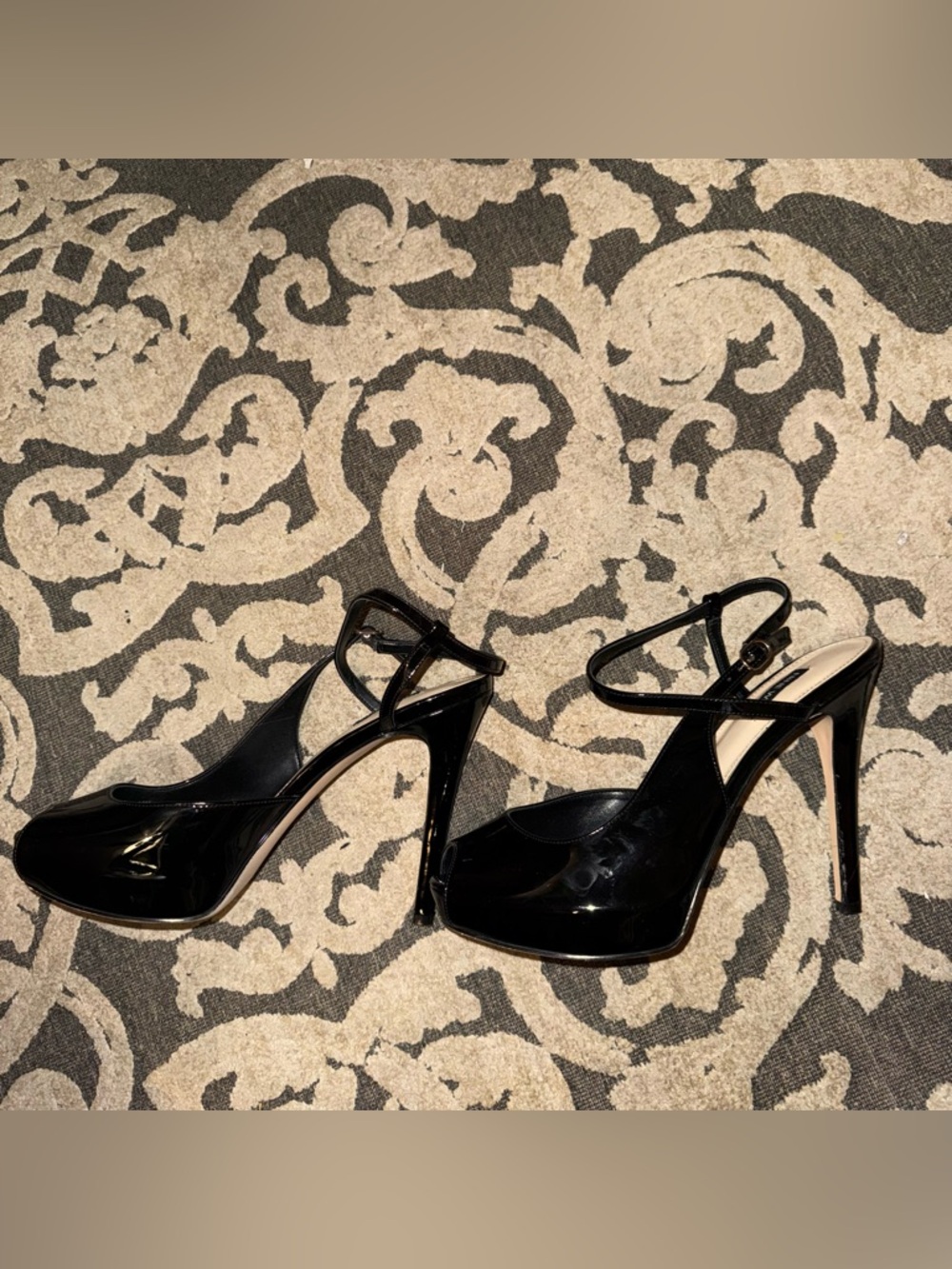 Nine West peeptoe paten leather strappy heels